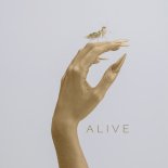 LUNA - Alive