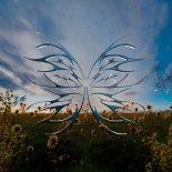 Le Pedre and DJ Fluke and Audiosonik Feat. Sarah Leigh - Young and Beautiful